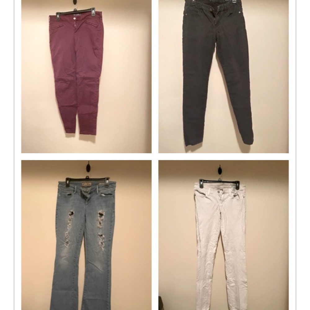 4 pairs of Guess Jeans